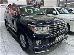 تۆیۆتا لاند کروزەر